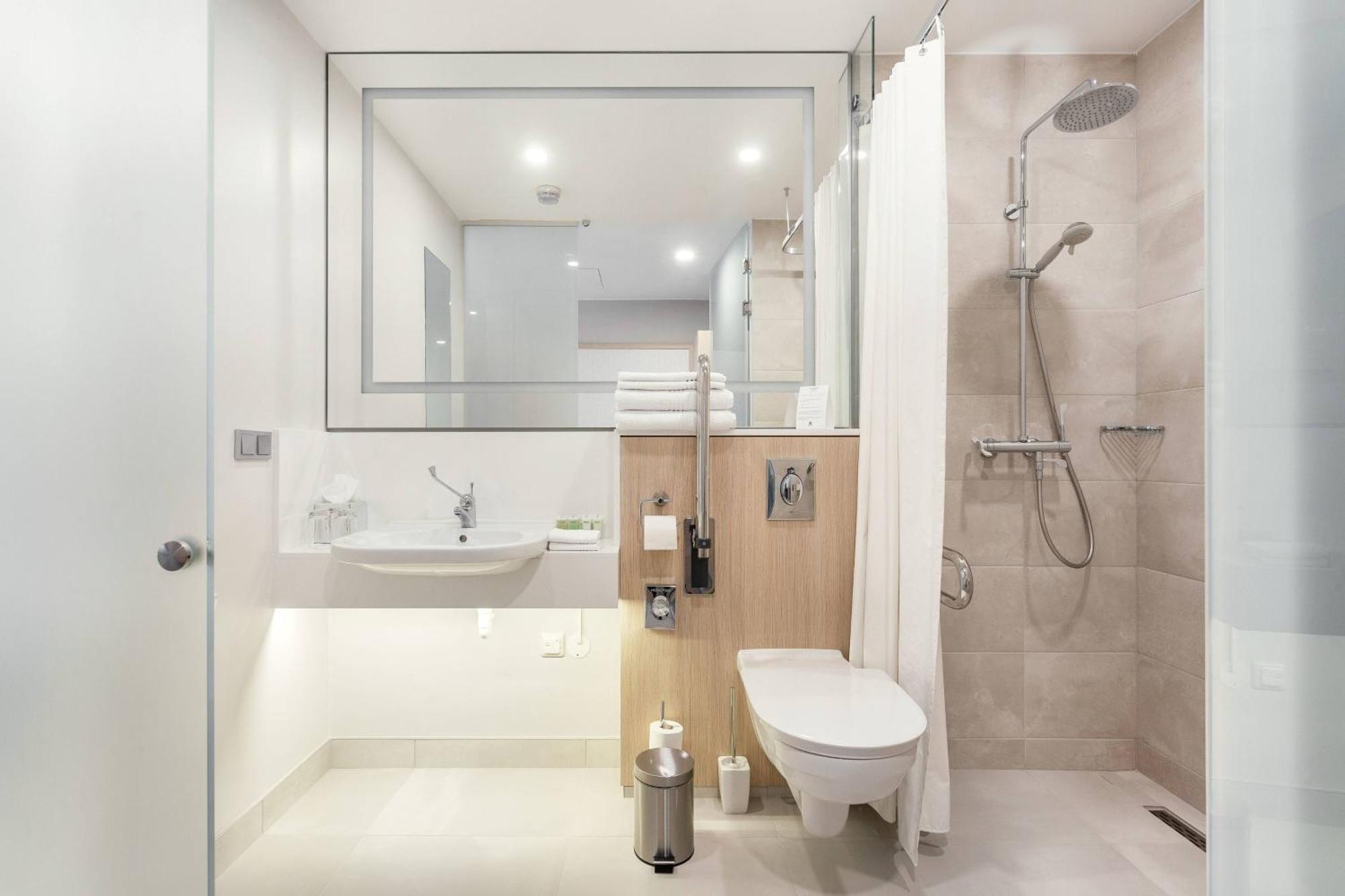 Courtyard By Marriott Vilnius City Center Kültér fotó