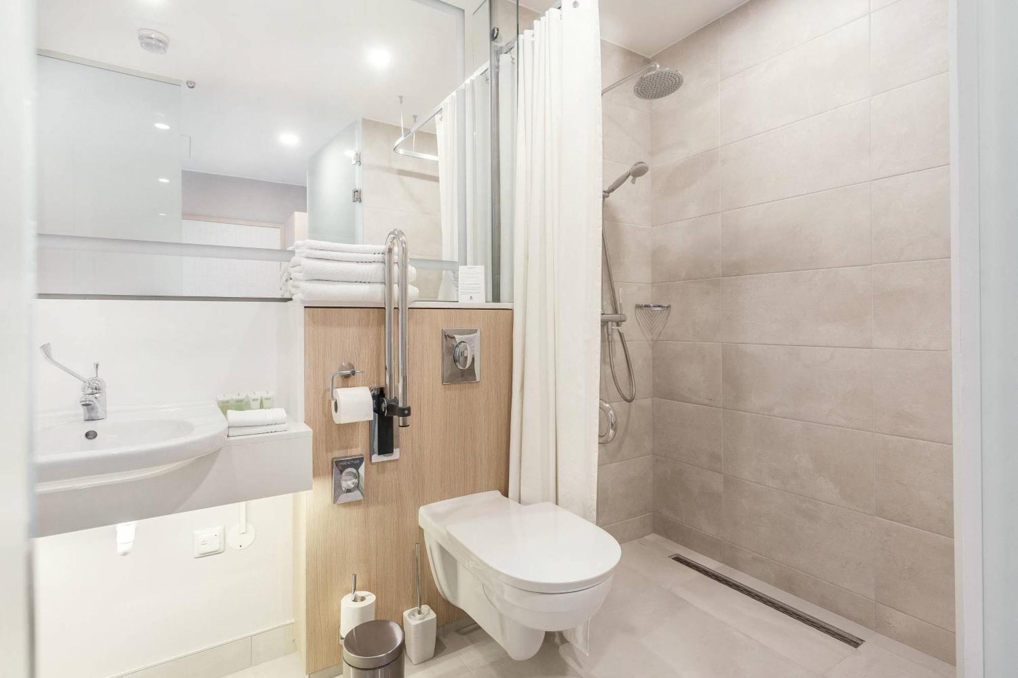 Courtyard By Marriott Vilnius City Center Kültér fotó