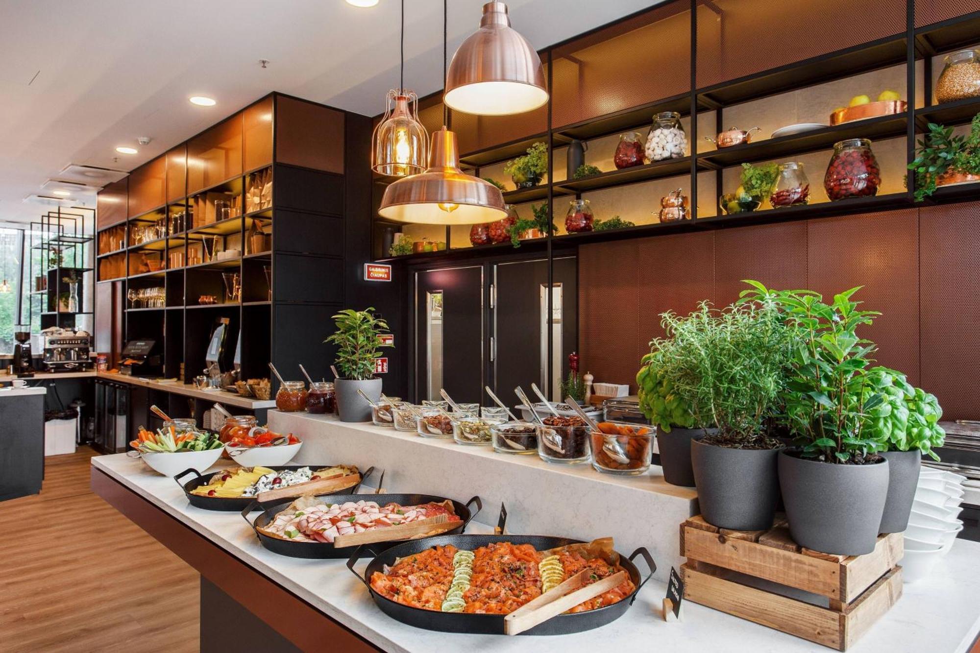 Courtyard By Marriott Vilnius City Center Kültér fotó